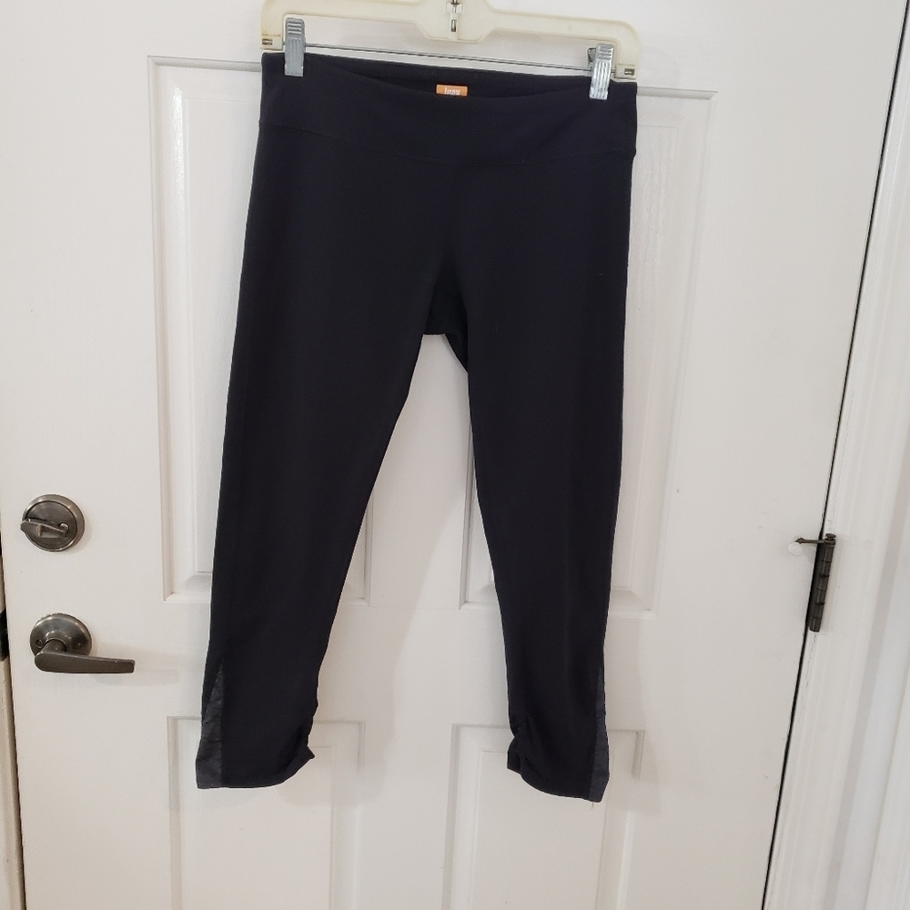 Lucy size Small
